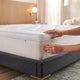 PILLOW TOP 1000 GRAMAS KING TOQUE DE PLUMAS DELUXE HOTEL - BRANCO